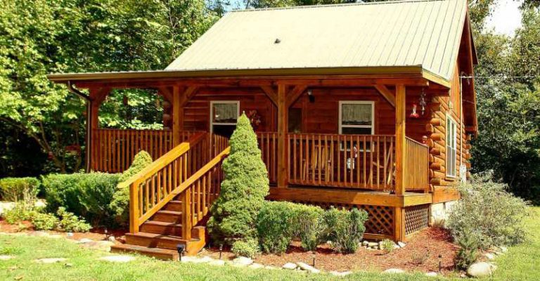 Affordable Creekside Cabins near Gatlinburg, Cosby TN Cabins